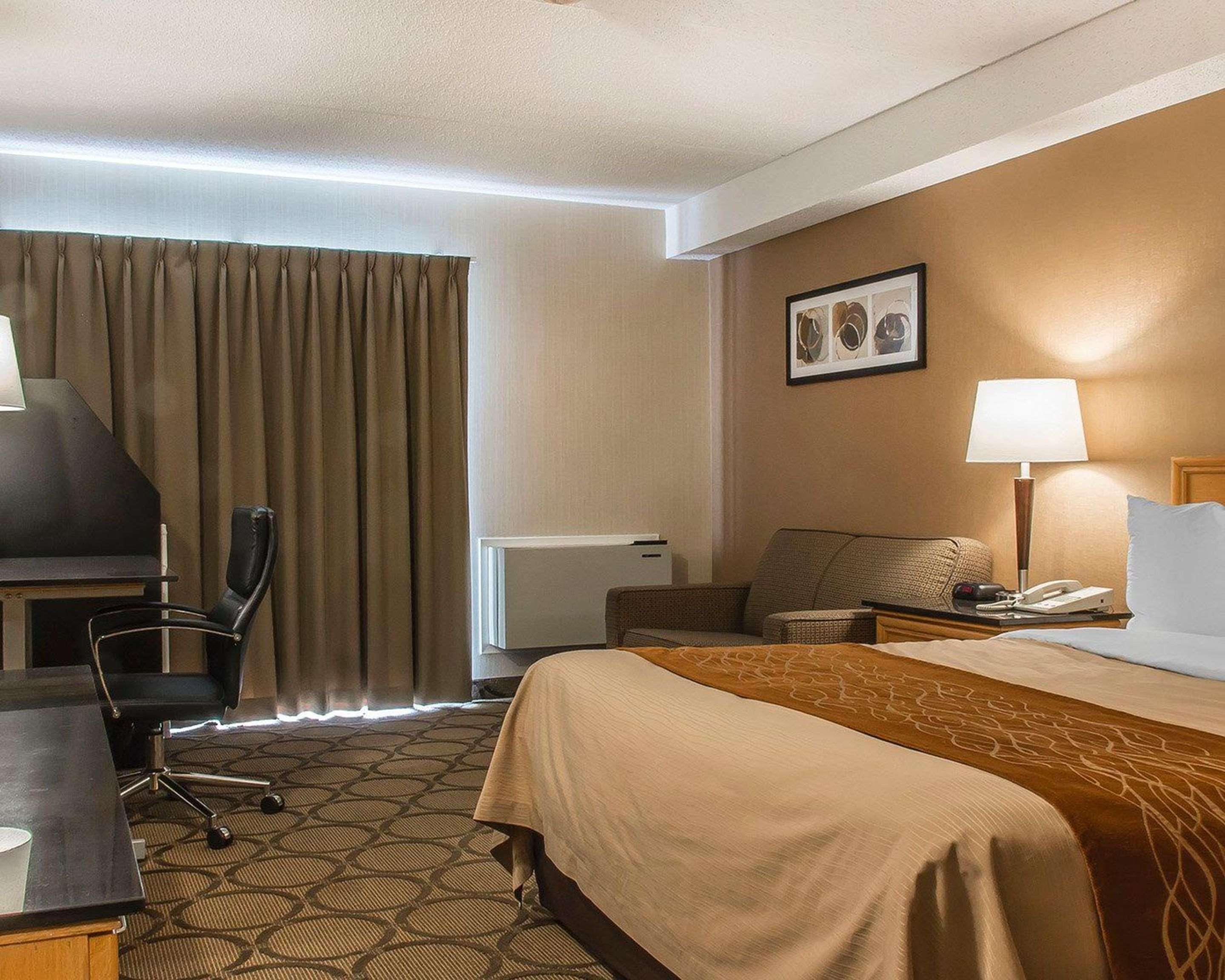 Comfort Inn Dryden Bagian luar foto