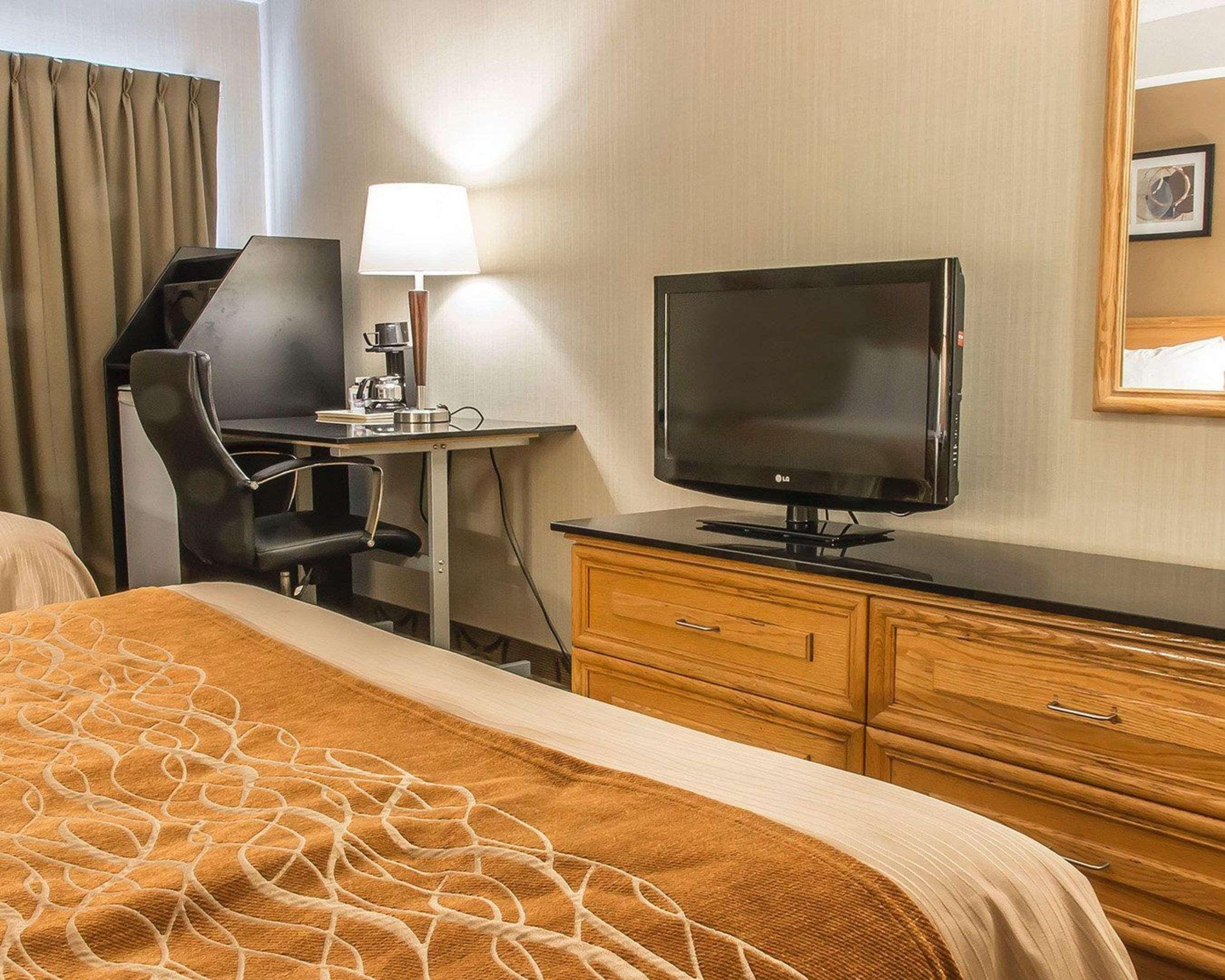 Comfort Inn Dryden Bagian luar foto
