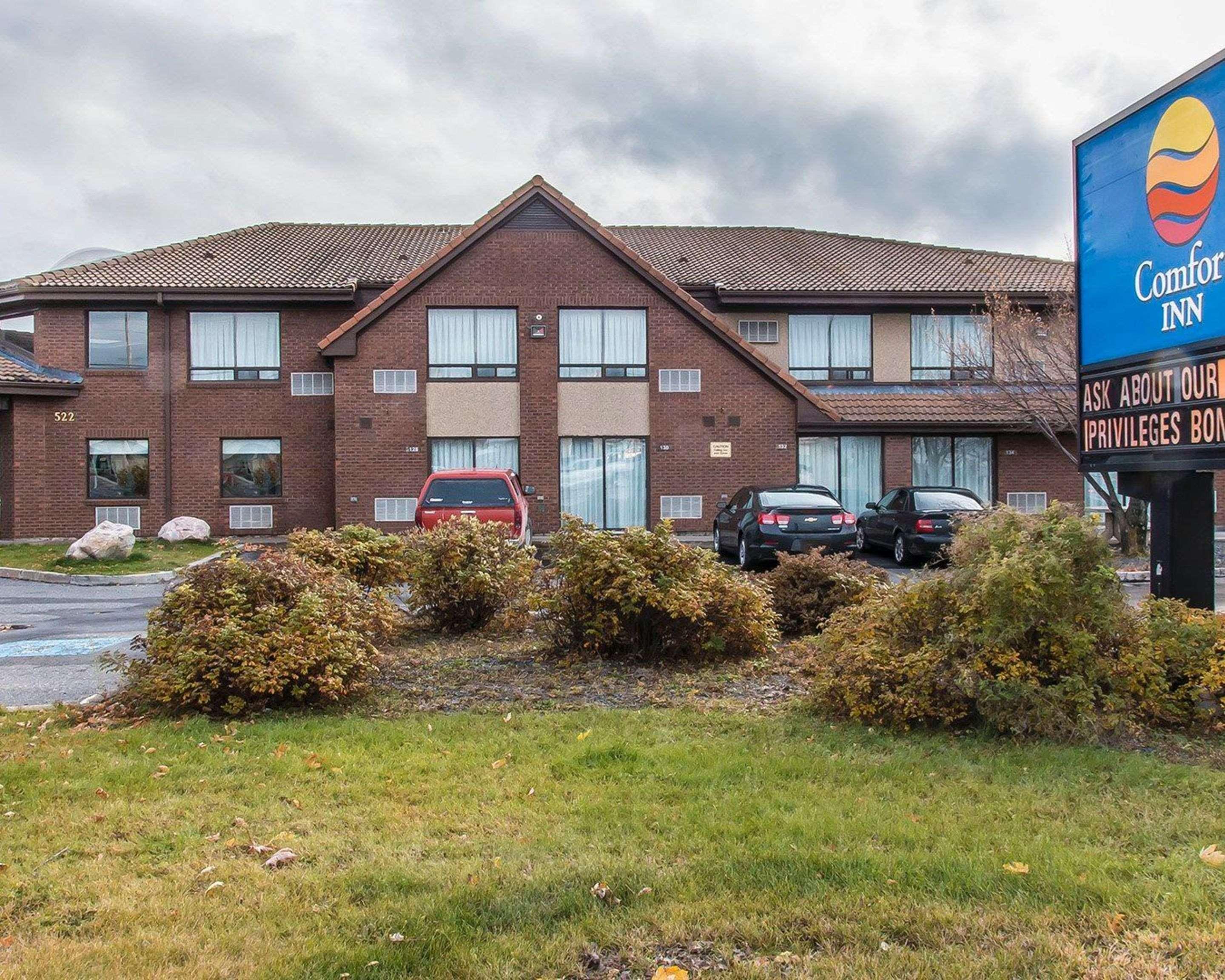 Comfort Inn Dryden Bagian luar foto