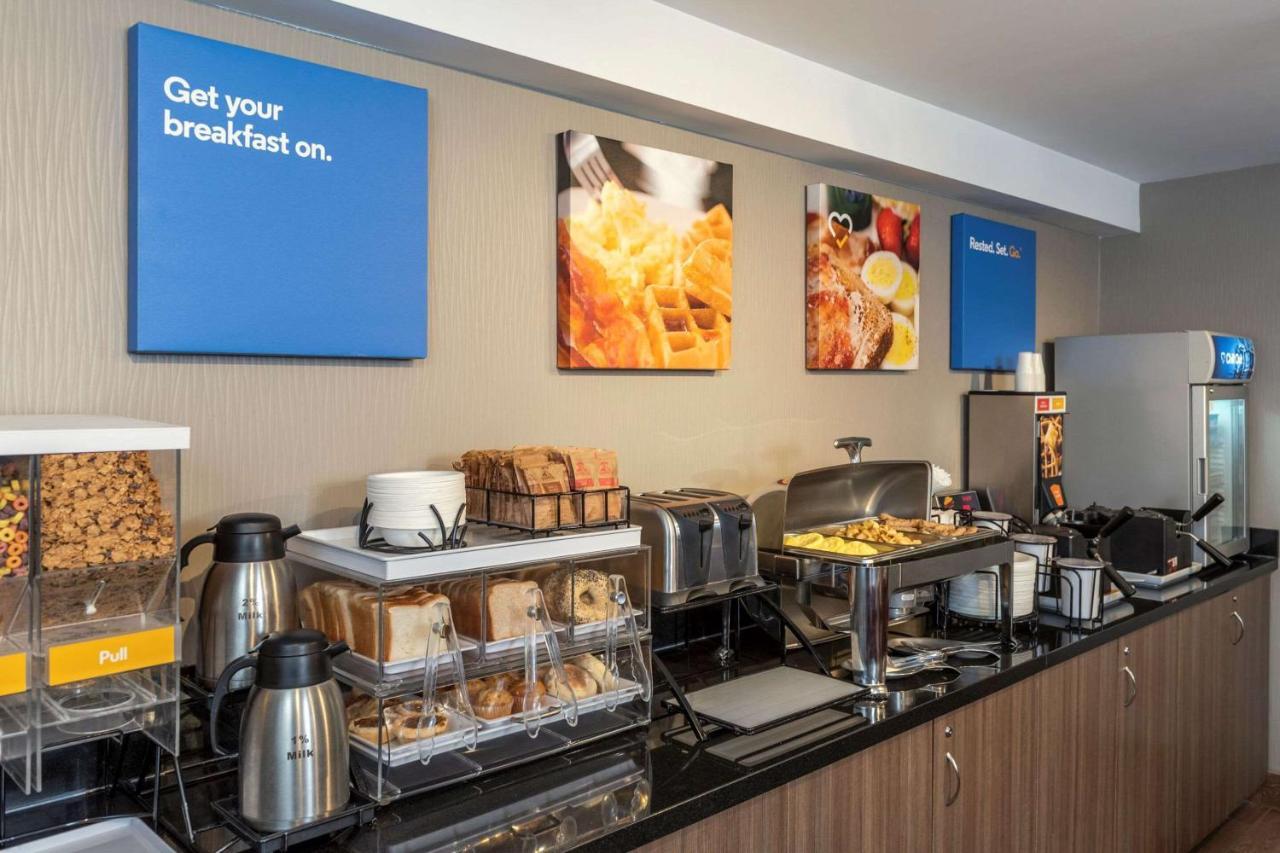 Comfort Inn Dryden Bagian luar foto