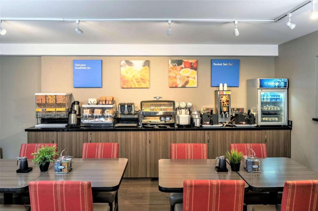 Comfort Inn Dryden Bagian luar foto