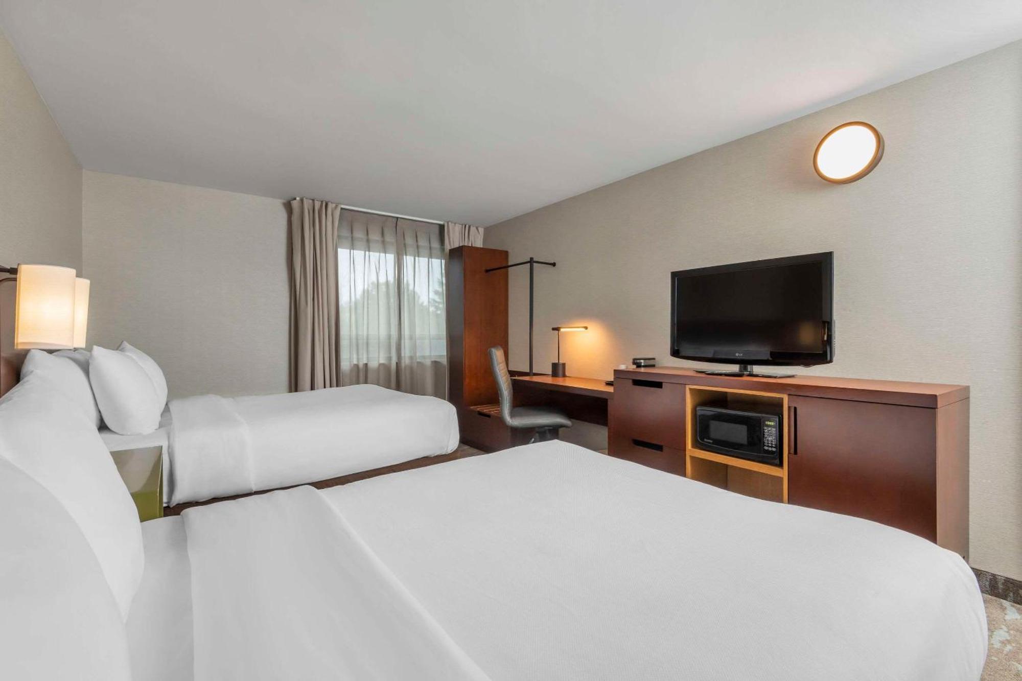 Comfort Inn Dryden Bagian luar foto