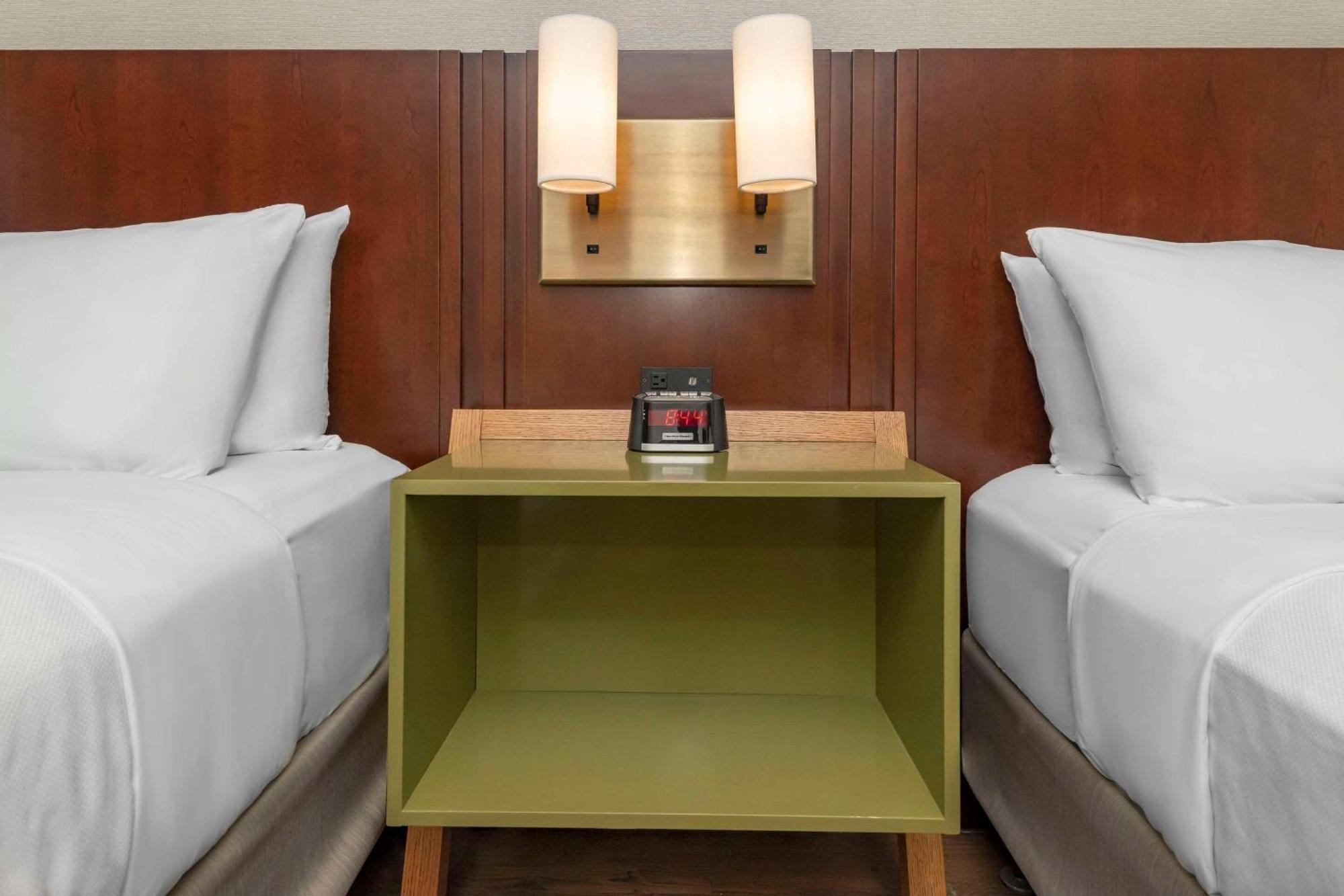 Comfort Inn Dryden Bagian luar foto