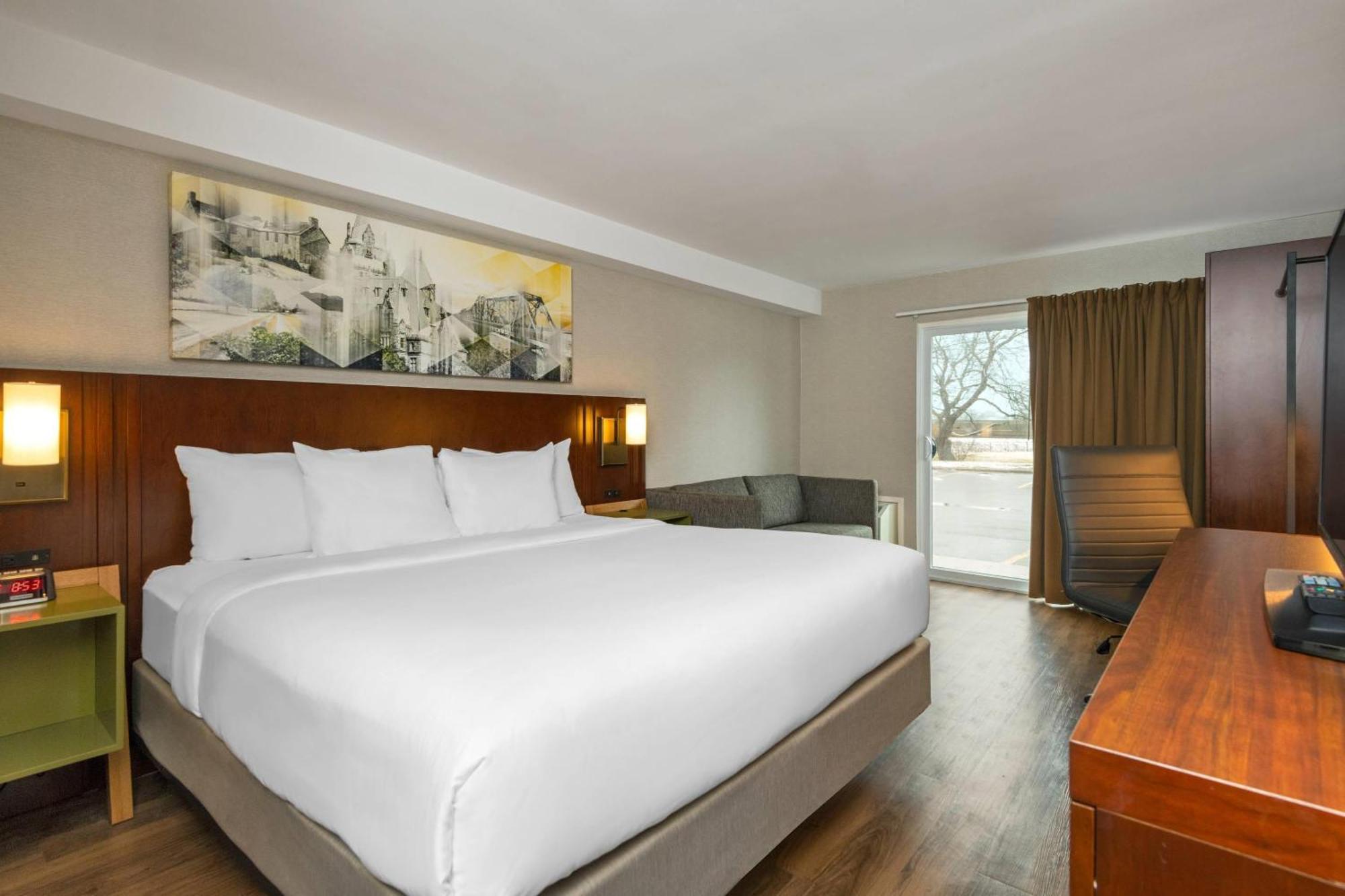 Comfort Inn Dryden Bagian luar foto